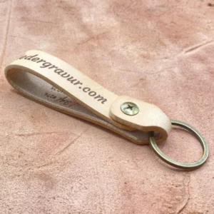 personalisierter Leder Schlüsselanhänger aus extra starkem naturbelassenem Leder mit Ihrer Wunschgravur