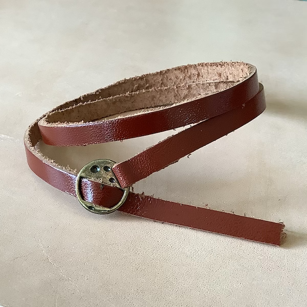 Leder Wickelarmband rotbraun handgefertigt