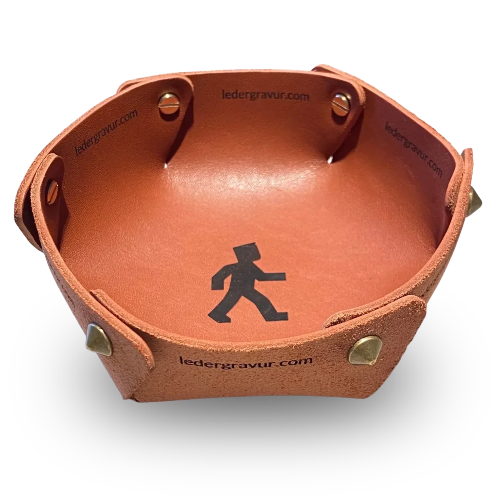 Personalisierte Lederschale aus Echtleder in braun 2,5 mm von ledergravur.com